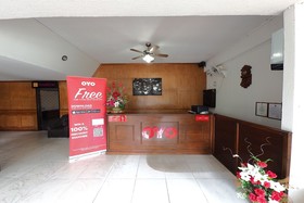 Dumrong Town Hotel by OYO Rooms
