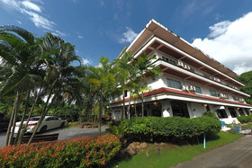 Dumrong Town Hotel by OYO Rooms