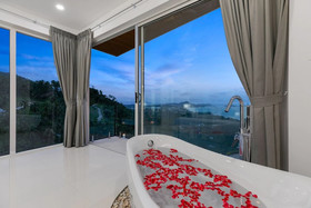 Emerald Villa Chaweng Noi Sea View & Pool