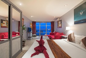 Enjoy Hotel
