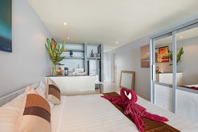 Enjoy Hotel