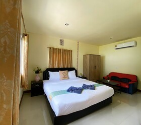 Everest Resort