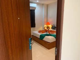 Farmer's Grand Hostel