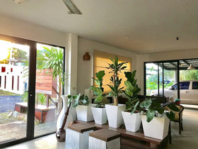 Hiranyika Cafe And Bed