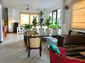 Hiranyika Cafe And Bed