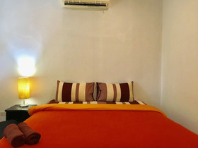 Hiranyika Cafe And Bed