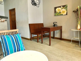 Hiranyika Cafe And Bed