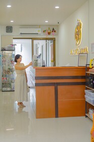 J & Ariya Hotel
