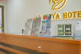 J & Ariya Hotel