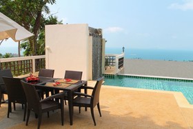 Jungle Emerald Rock Luxury Villa