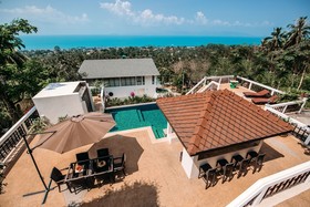 Jungle Emerald Rock Luxury Villa