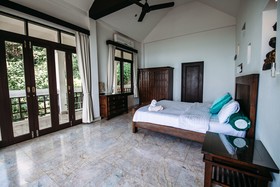 Jungle Emerald Rock Luxury Villa