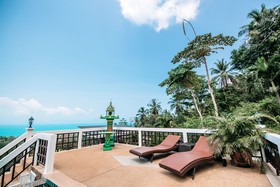 Jungle Emerald Rock Luxury Villa