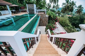 Jungle Emerald Rock Luxury Villa