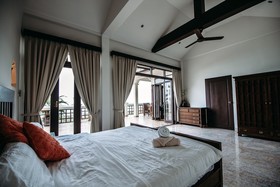 Jungle Emerald Rock Luxury Villa