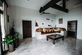 Jungle Emerald Rock Luxury Villa