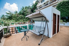 Jungle Emerald Rock Luxury Villa