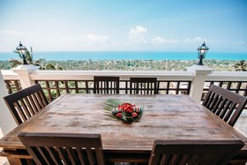 Jungle Emerald Rock Luxury Villa
