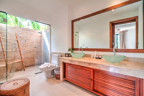 Kan Panorama Seaview Villa