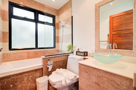 Kan Panorama Seaview Villa