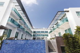 KC Beach Club & Pool Villas