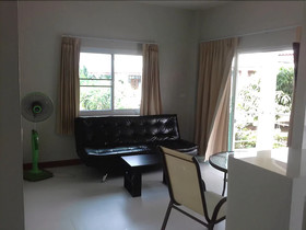 Krisada Beach Resort