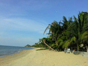 Krisada Beach Resort