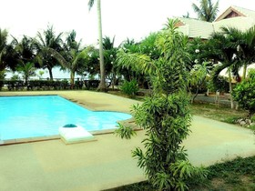Krisada Beach Resort