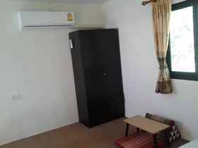 Laemsor Modern House