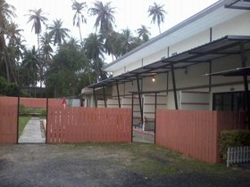 Laemsor Modern House