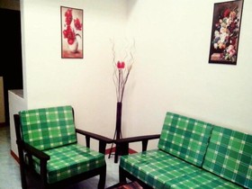 Laemsor Modern House