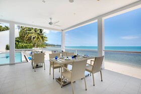 La Perle Luxury Boutique Hotel