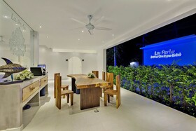 La Perle Luxury Boutique Hotel