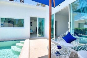 La Perle Luxury Boutique Hotel