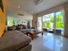 Lipa Talay Hok