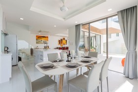 Maple Villa