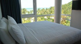 Nantra Thongson Bay Resort & Villas