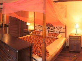 Nantra Thongson Bay Resort & Villas