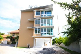 Nantra Thongson Bay Resort & Villas