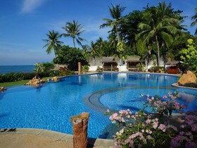 Nantra Thongson Bay Resort & Villas