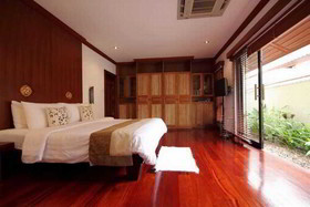 Pao Jin Poon Beach Front Villa