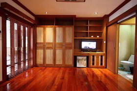 Pao Jin Poon Beach Front Villa