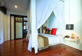 Pao Jin Poon Beach Front Villa