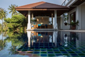 Peerapat Villa