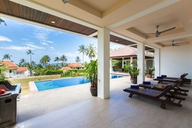 Peerapat Villa