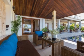 Peerapat Villa
