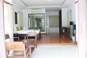 Poolsawat Villa