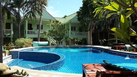Rattana Guesthouse & Bungalow