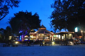 Samui Honey Backpacker Bungalow
