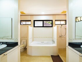 Samui Parkville Villas & Suites